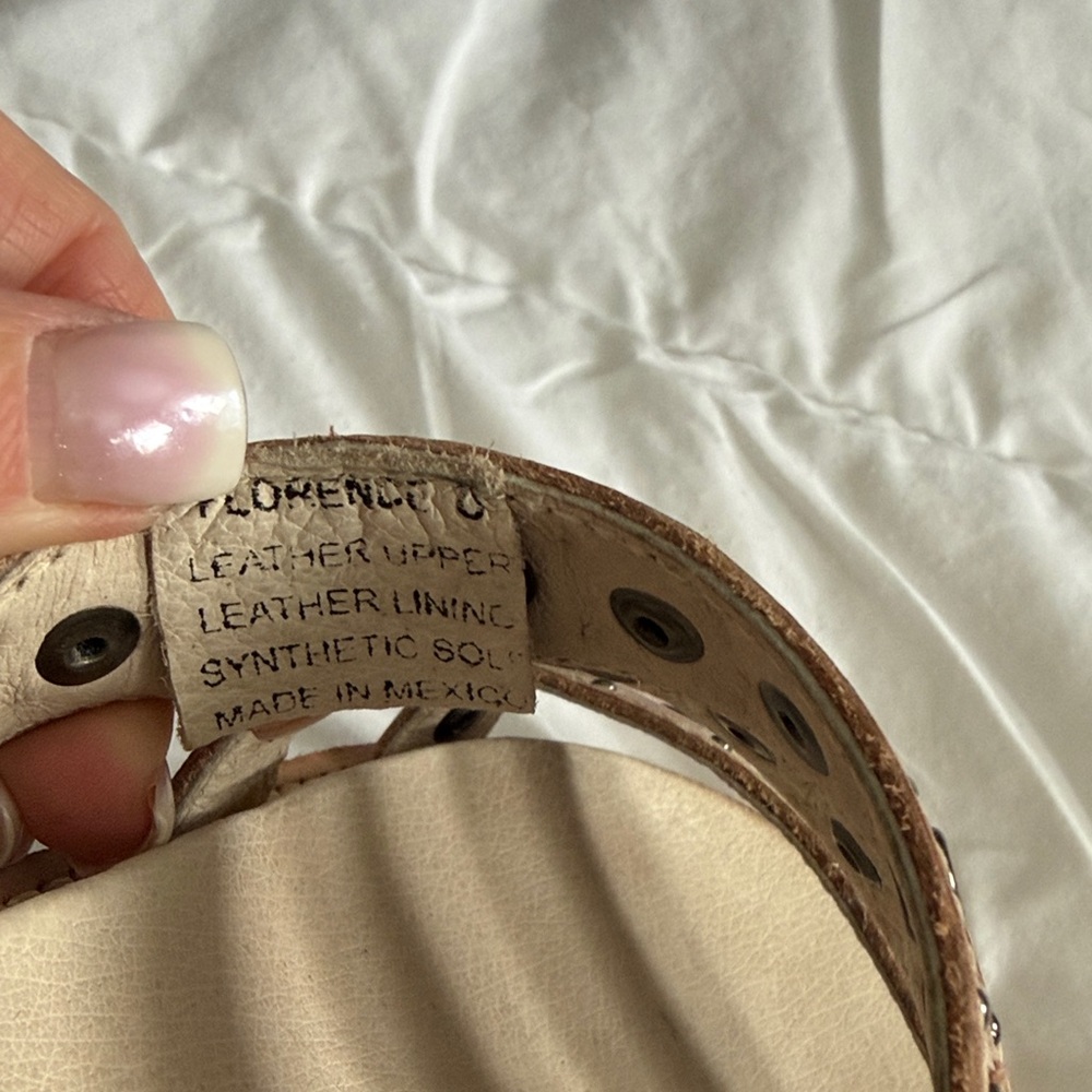 Freebird Stylish Tan Sandals sz 8 - Picture 4 of 4
